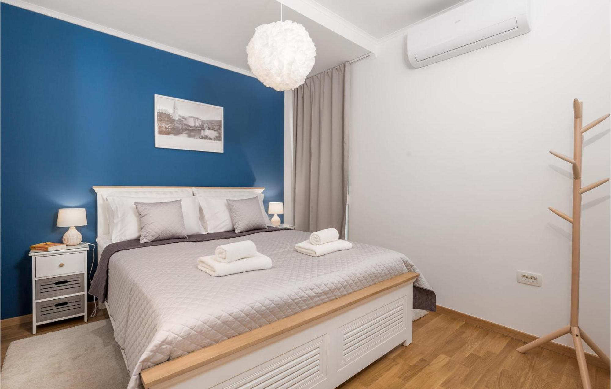 Amazing Apartment In Mali Losinj With Wifi Exteriör bild