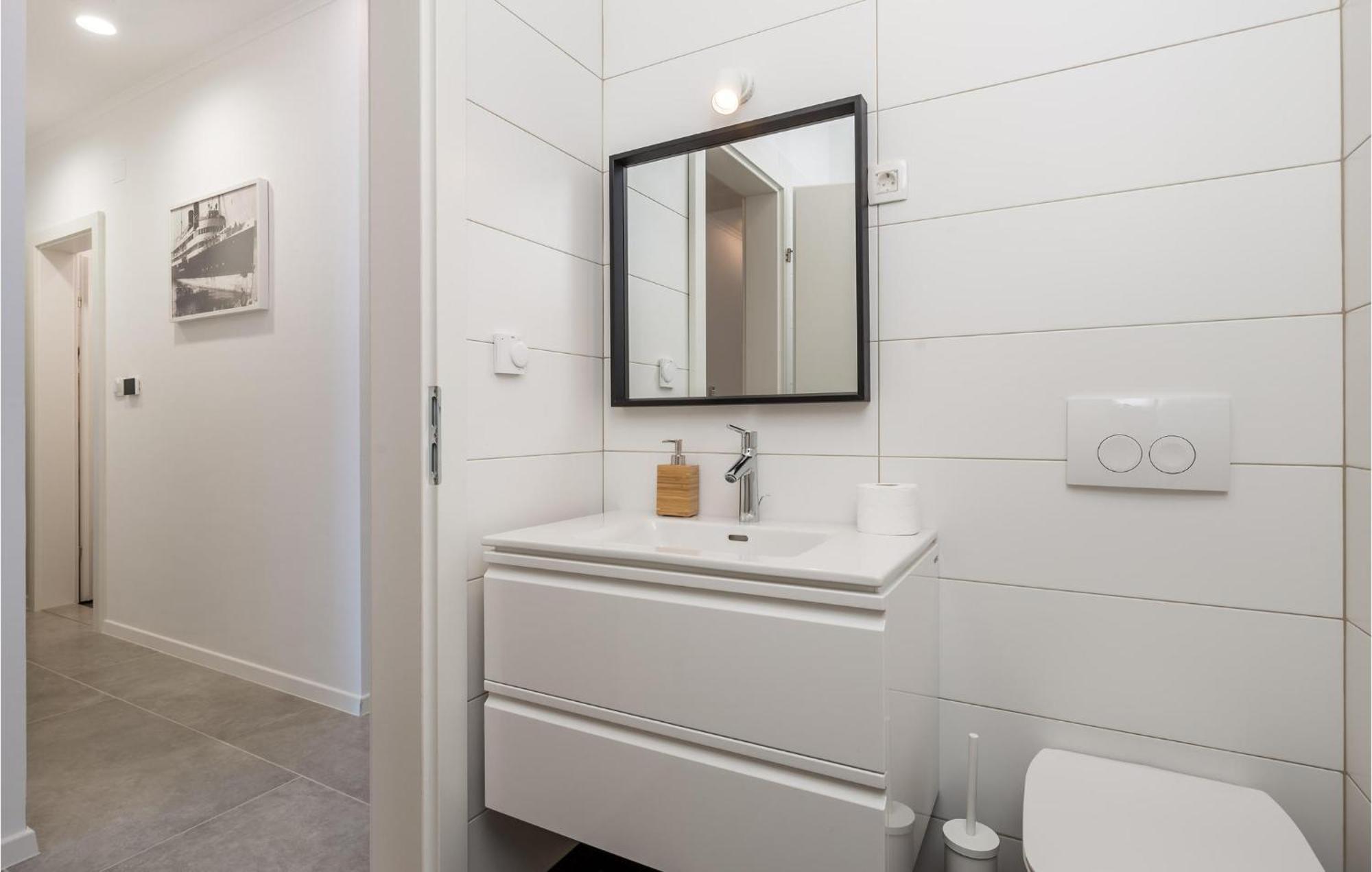 Amazing Apartment In Mali Losinj With Wifi Exteriör bild