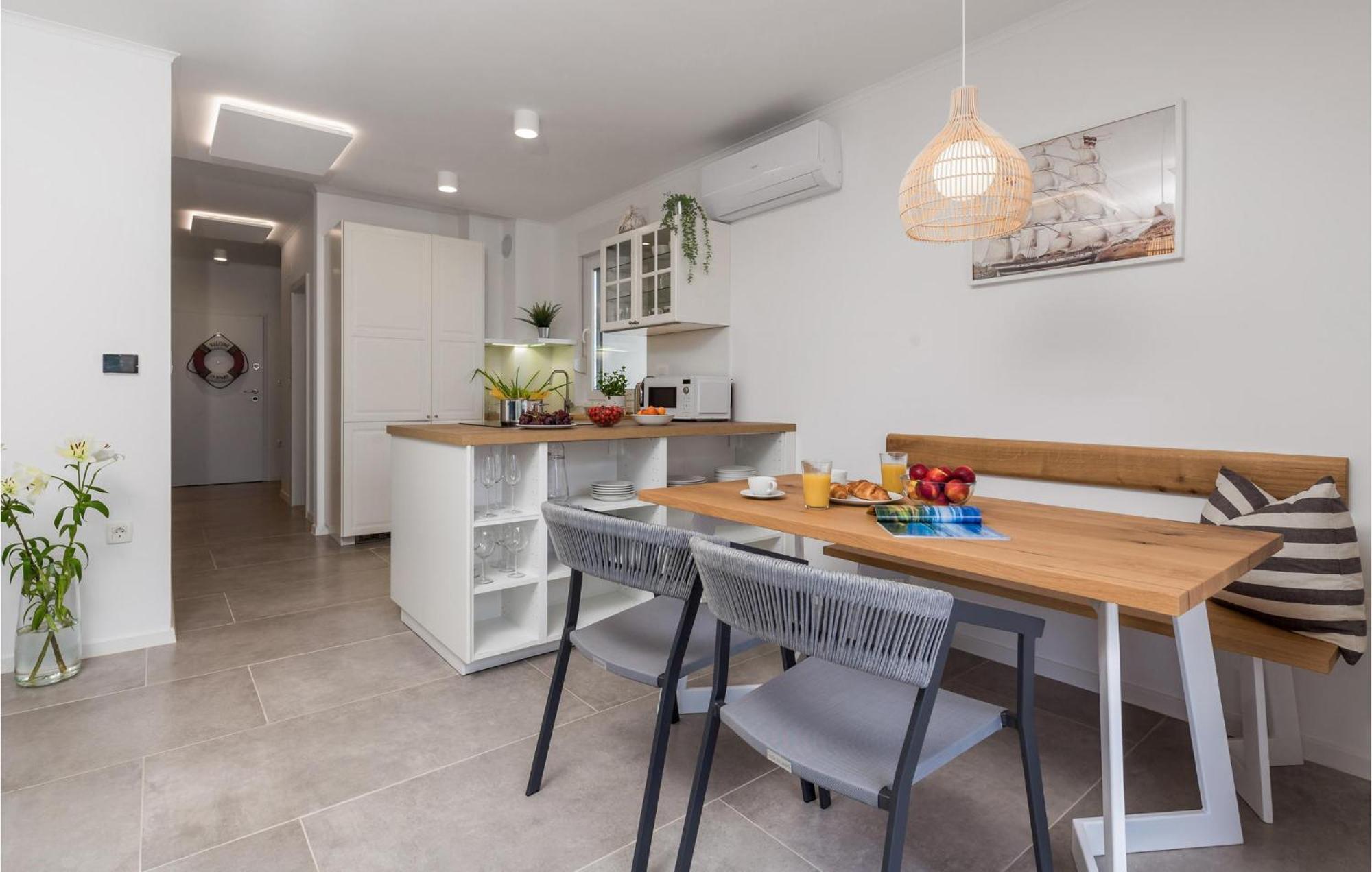 Amazing Apartment In Mali Losinj With Wifi Exteriör bild