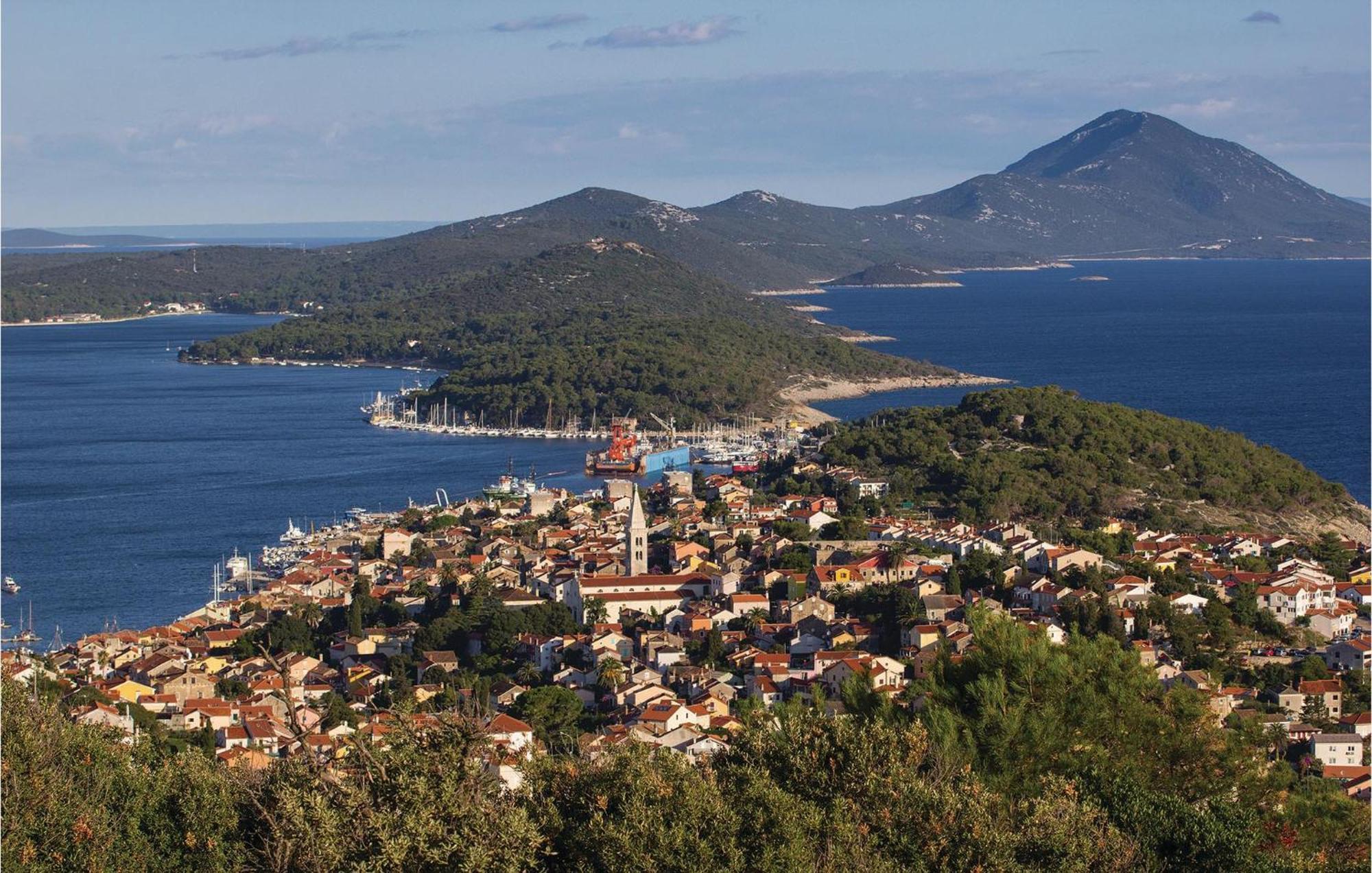 Amazing Apartment In Mali Losinj With Wifi Exteriör bild